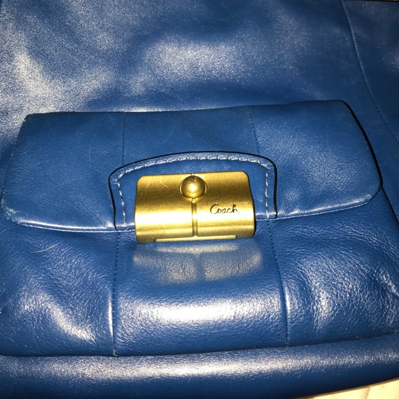 Coach purse - Picture 2 of 4