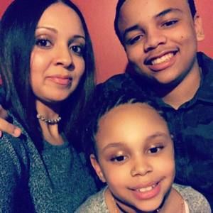 Meet your Posher, Elizabeth