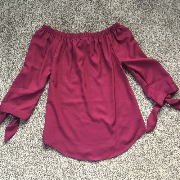 Wine colored off the shoulder top NWT