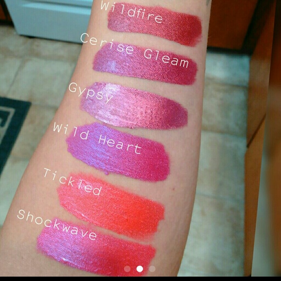 Gypsy metallic matte lipgloss - Picture 3 of 4