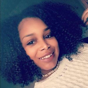 Meet your Posher, Alarrya