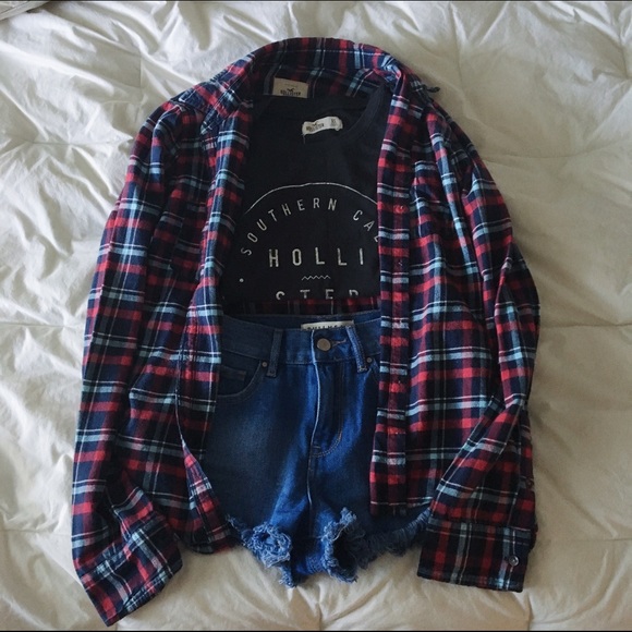 Blue High Rise Denim Shorts! - Picture 3 of 5