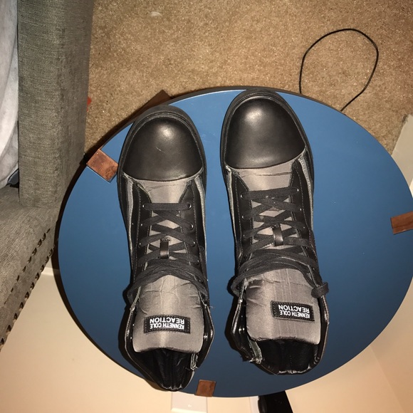 Kenneth Cole 10.5 leather sneakers - Picture 3 of 3