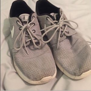 F21 dress and Nike roshes