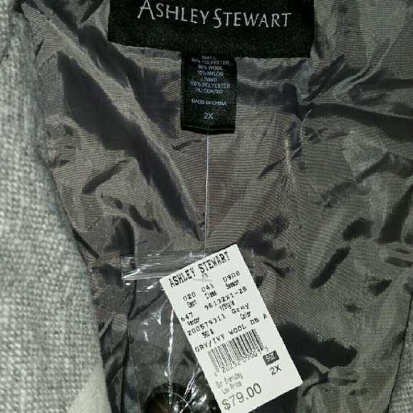 Ladies Plus size jacket - Picture 3 of 3