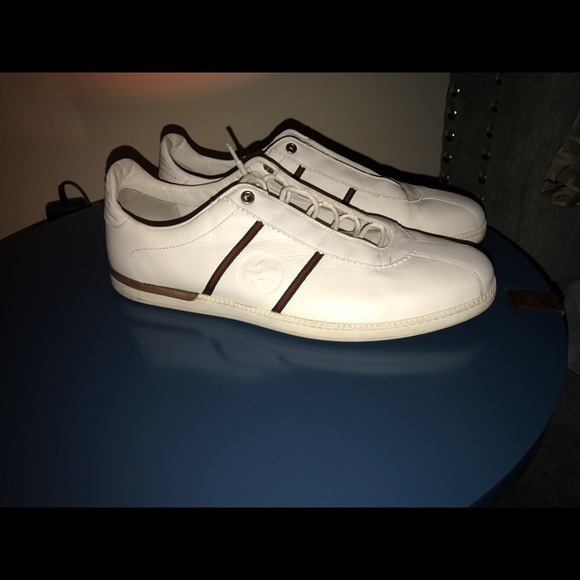 Authentic Gucci Sneakers size 9.5 - Picture 3 of 3