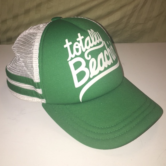 Roxy trucker hat