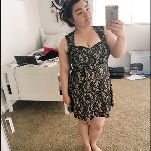 Beige & black formal dress 👗