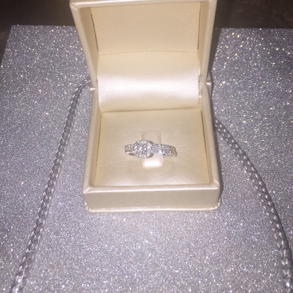 Diamond bridal set. Ctw diamond