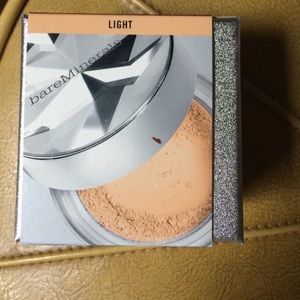 Bare Minerals Light Broad Spectrum SPF 15