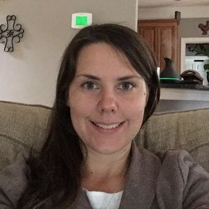 Meet your Posher, Lora