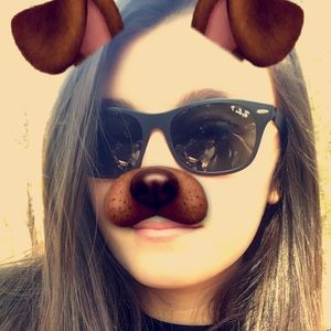 Meet your Posher, Maddie