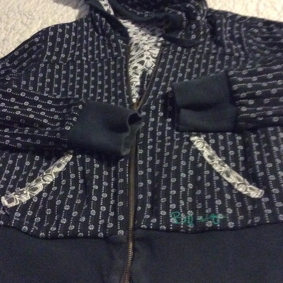 Sold - Picture 3 of 4