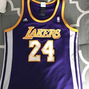 Women lakers jersey