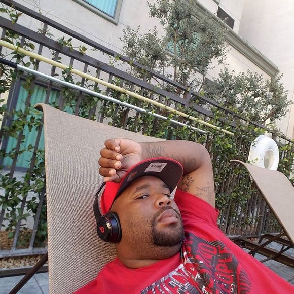 Meet your Posher, Larrell - Picture 1 of 1