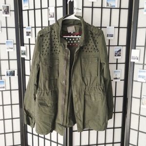 ✖️✖️SOLD✖️✖️Studded Green Anorak jacket