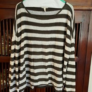 Light stripped sweater