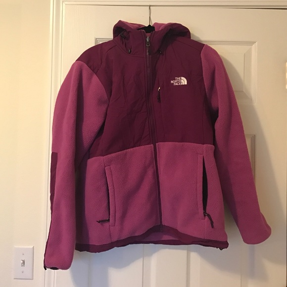 North Face Denali Hooded Jacket!