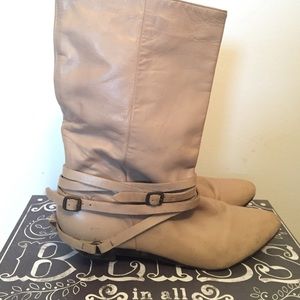 Frye Shoes - Vintage "FRYE" cream boots Frye Shoes - Vintage "FRYE" cream boots