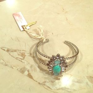 Jessica Simpson NWT bracelet