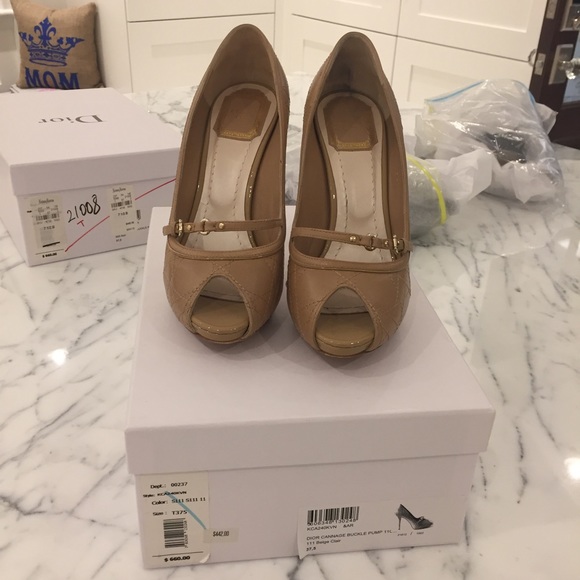 Christian DIOR nude pumps