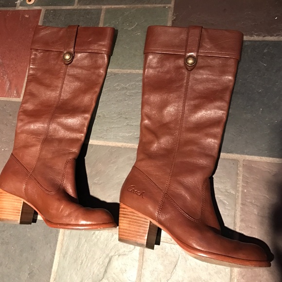 Brown leather Coach boots - Picture 1 of 4