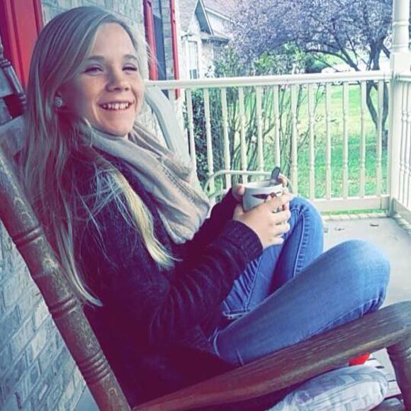 Meet your Posher, Rebekah