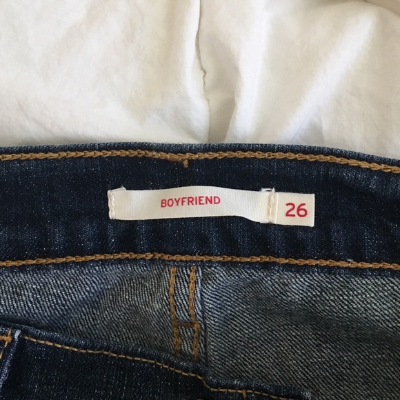 Levi's - Picture 2 of 3