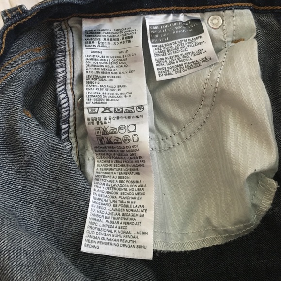 Levi's - Picture 3 of 3