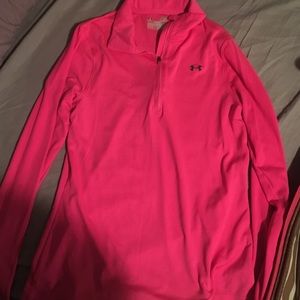 Long sleeve under armour pull over