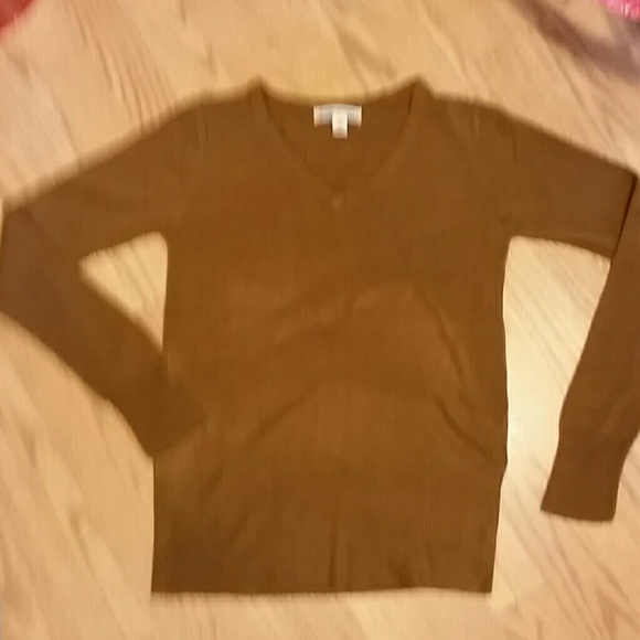 Banana Republic sweater. - Picture 2 of 4
