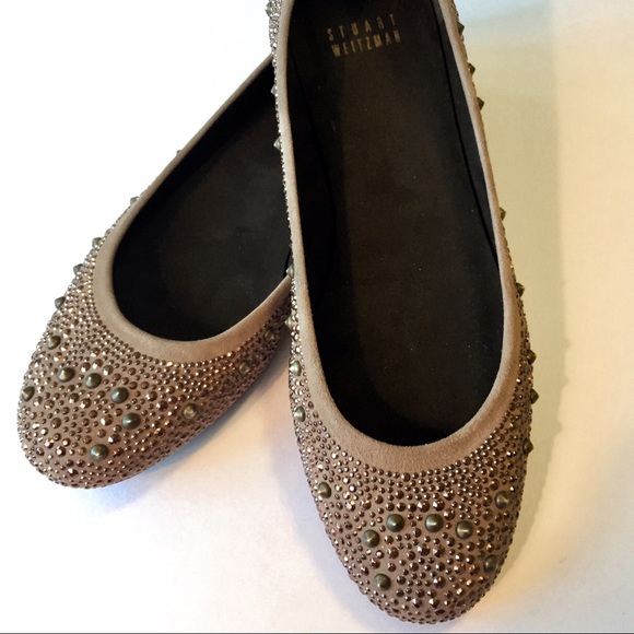 Stuart Weitzman Shoes - 🚨SALE! Stuart Weitzman Studded Flats 'Nubeads'