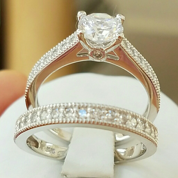 14k Solid Real white gold 2pc engagement ring - Picture 6 of 17