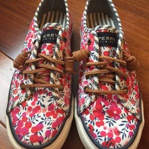 Sperry Tennis 👠 SALE BOGO