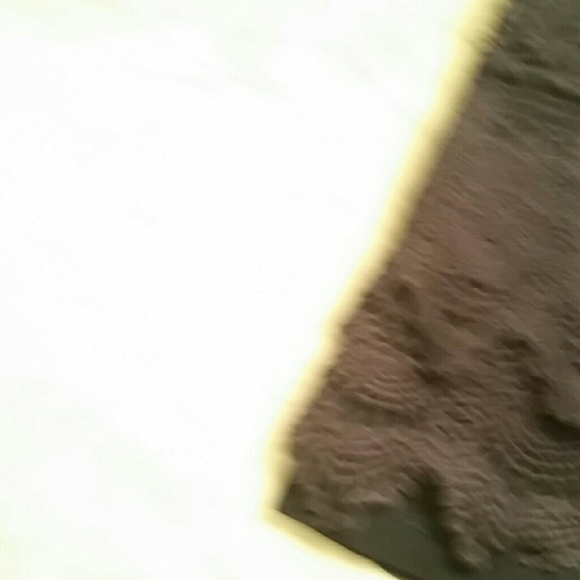 Crochet and sheer tank - Picture 4 of 4