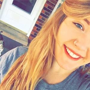 Meet your Posher, Aleka