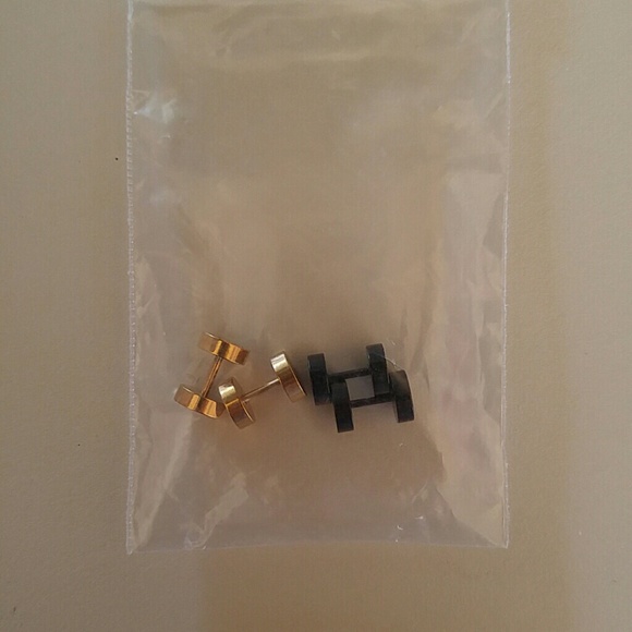 2 Sets of earings/fake gauges BRAND NEW