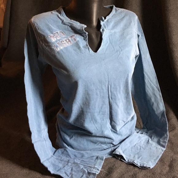 🛍 NWOT Distressed Bud Light Top