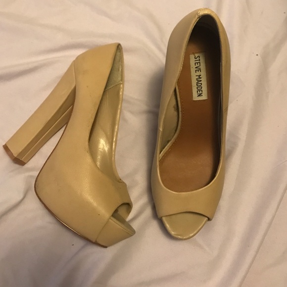 Shoes - Picture 3 of 3