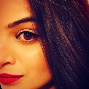 Meet your Posher, Tania