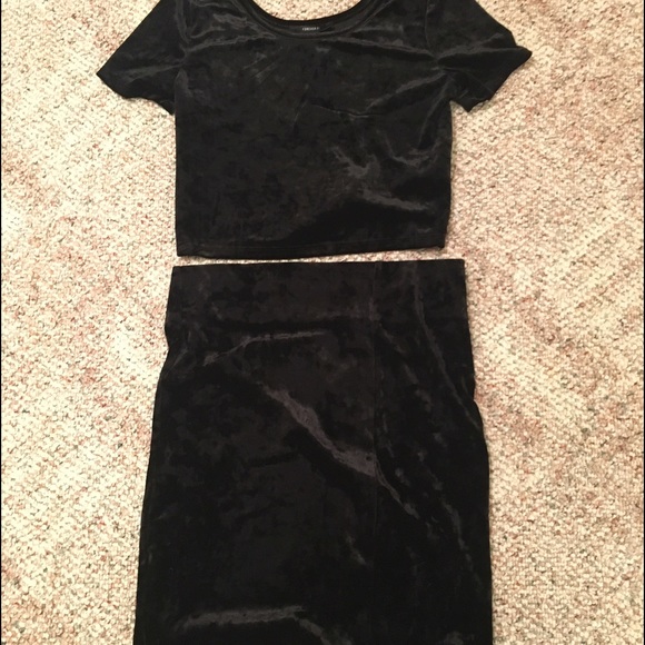 Two piece Velvet body con set