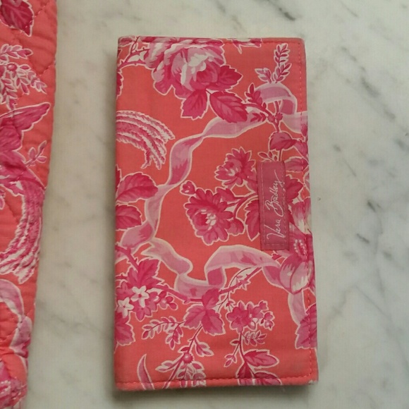 Vera Bradley hipster and checkbook cover - Picture 2 of 4