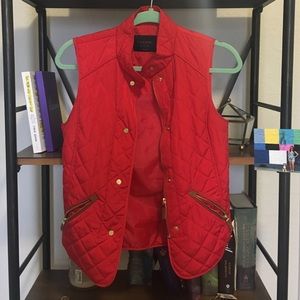 Red quilted Zara vest XS