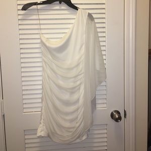 One shoulder winged dress