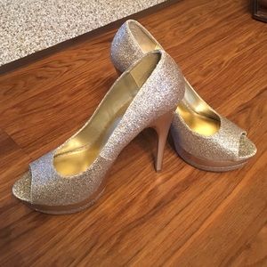 Size 10, 5 inch heel