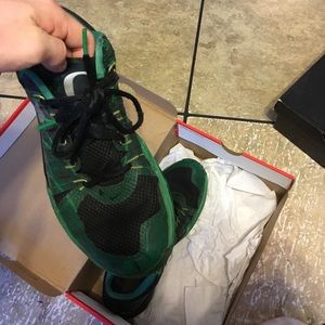 Oregon ducks sneakers