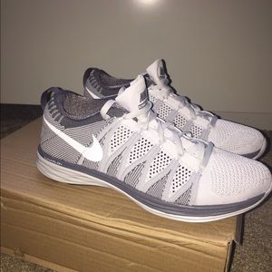 Nike Flyknit Lunar 2