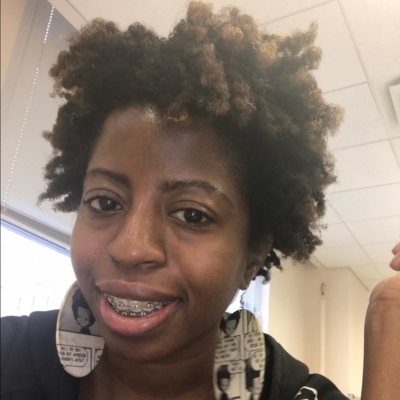 Meet your Posher, Roslyn