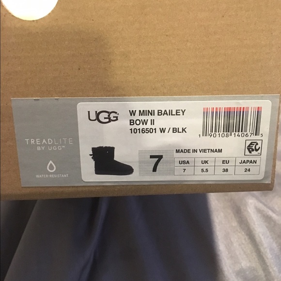 SOLD ON MERCARI ❌ - Picture 3 of 4