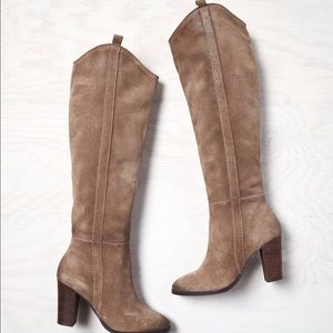 Dolce Vita Tan Suede Boots - Sz 8